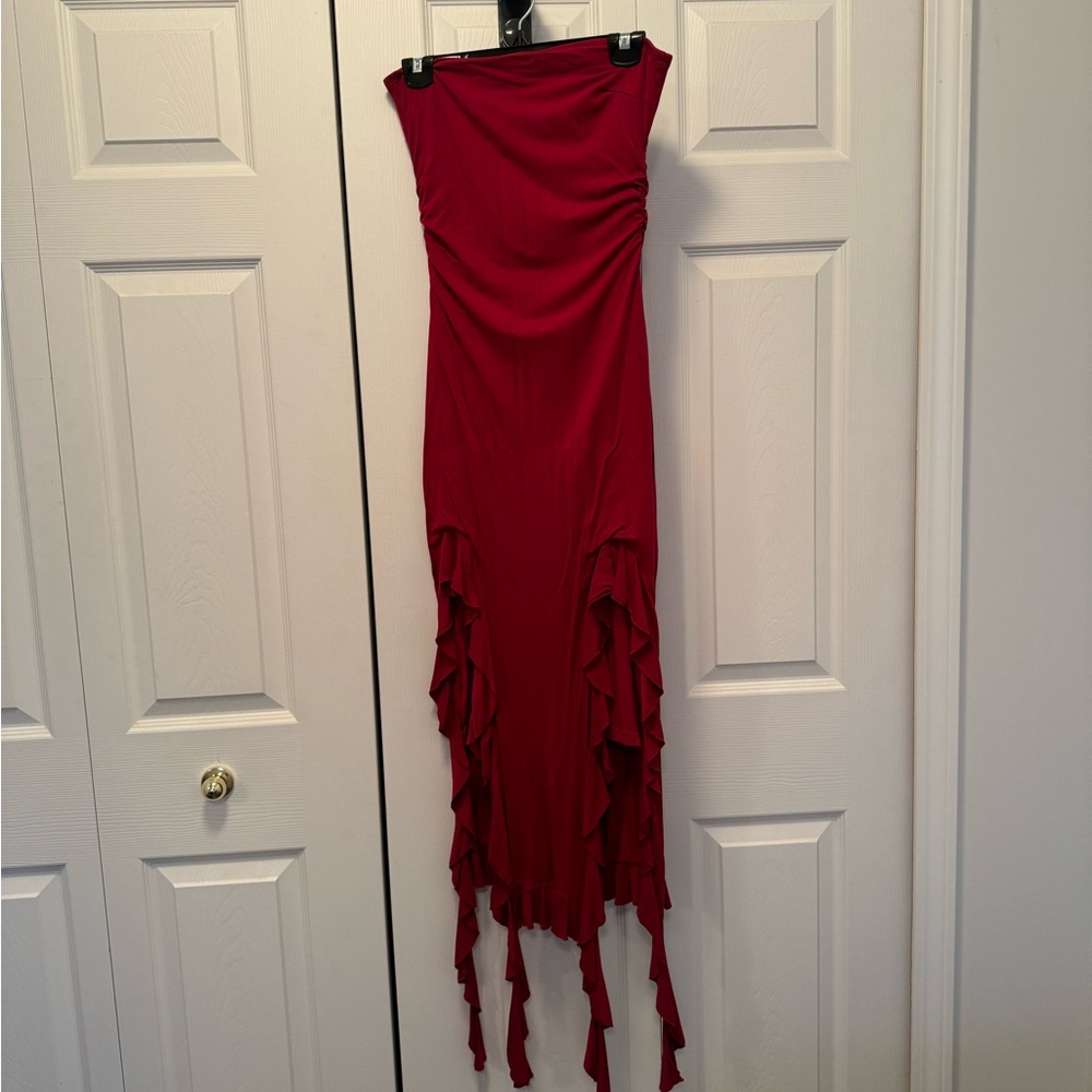 Pretty Garden red fitted dress